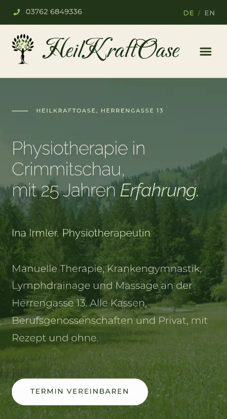 Website der HeilKraftOase auf dem Smartphone