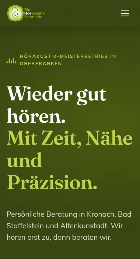 Website der HörakustikSchmiede auf dem Smartphone